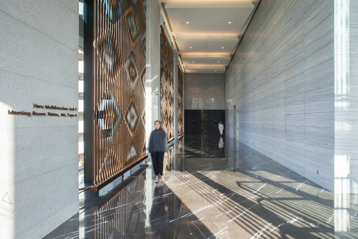 Engineering the Geometric Stainless Steel Façade at Daswin Tower, Jakarta